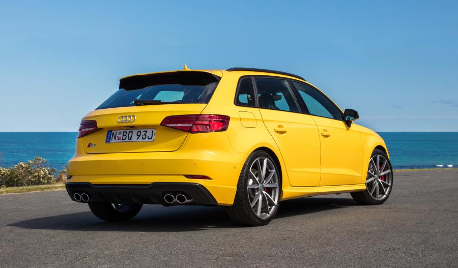  Audi S3 Sportback (8V) 2016 года  (AU) (фото 6 из 17)